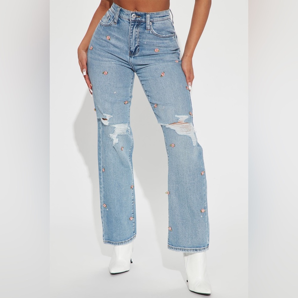 Fashion Nova Jeans Size 5 with Rosebud Embroidery Y2K 90s High Waisted Denim